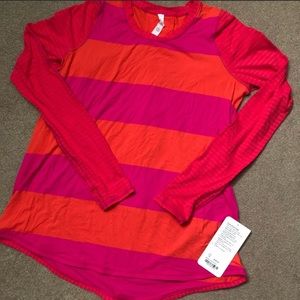 Lululemon seawheeze tuck and flow